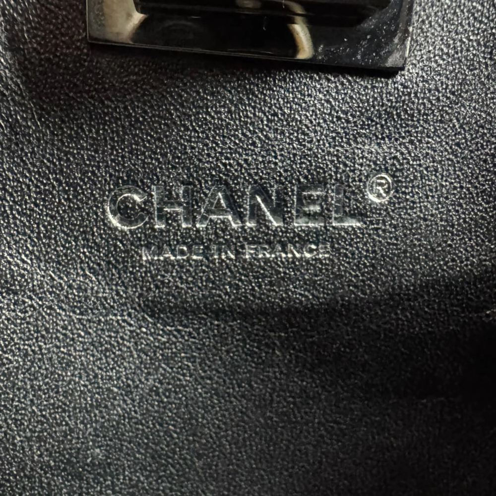 CHANEL Black Leather Bag - Picture 14 of 14